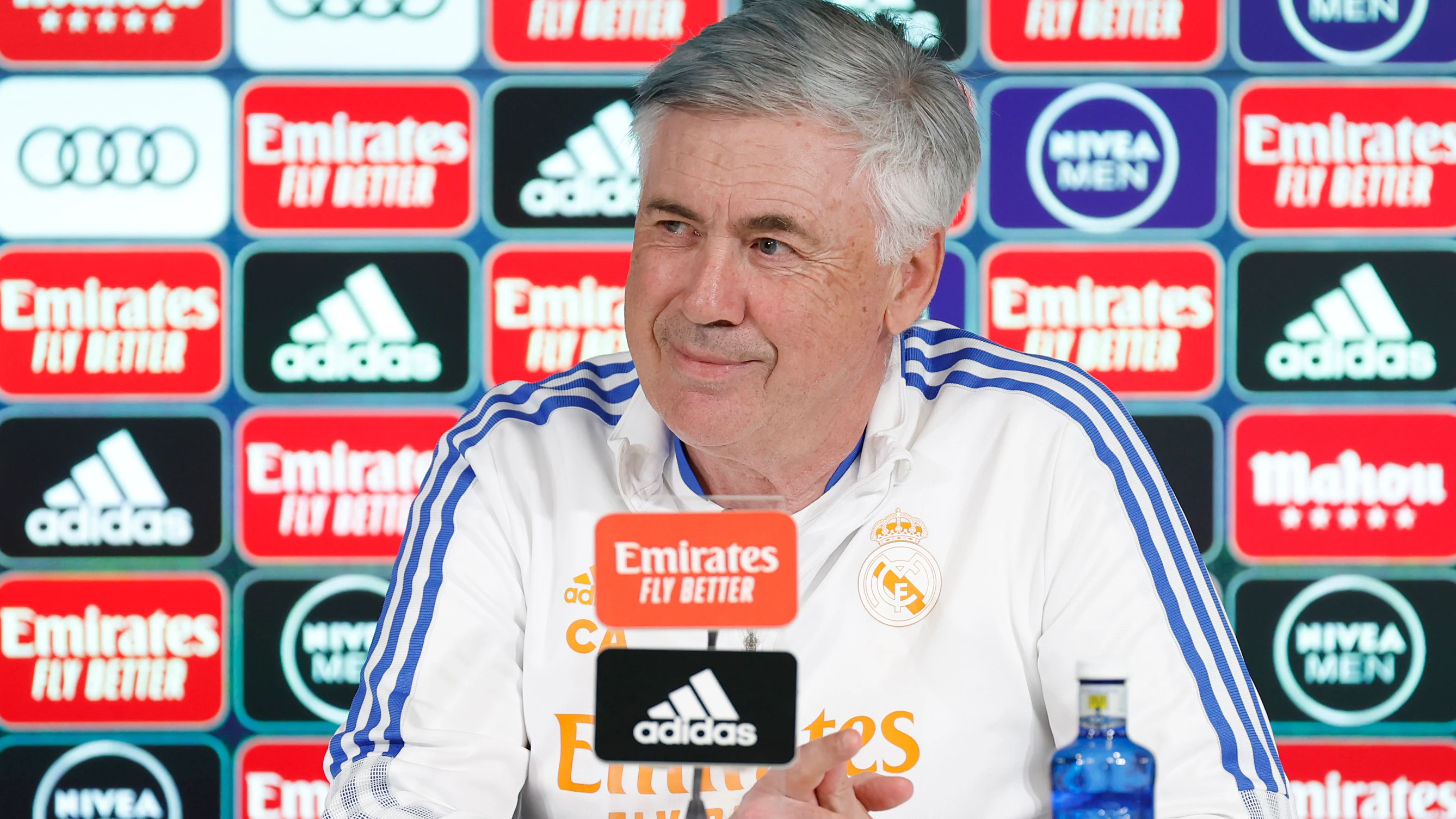 El dardo de Ancelotti a Xavi Hernández: "¿Qué significa jugar bien?" El dardo de Ancelotti a Xavi Hernández: "¿Qué significa jugar bien?"