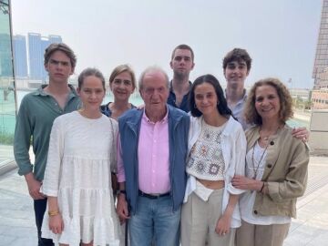 Juan Carlos I y su familia en Abu Dabi