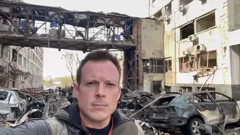 Un misil ruso hiere a cuatro voluntarios de la cocina solidaria del chef José Andrés Un misil ruso hiere a cuatro voluntarios de la cocina solidaria del chef José Andrés