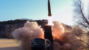 Corea del Norte lanza proyectiles para mejorar su uso de armas nucleares t&aacute;cticas