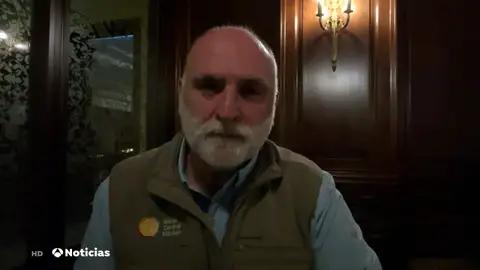 El chef José Andrés, tras el ataque a sus cocinas en Járkov: "Seguiremos en Ucrania alimentando a los que sufren" El chef José Andrés, tras el ataque a sus cocinas en Járkov: "Seguiremos en Ucrania alimentando a los que sufren"