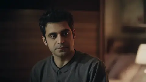 Esta noche en 'Inocentes': Gülben no logra acostumbrarse a su nuevo hogar, ni al matrimonio con Esat Esta noche en 'Inocentes': Gülben no logra acostumbrarse a su nuevo hogar, ni al matrimonio con Esat