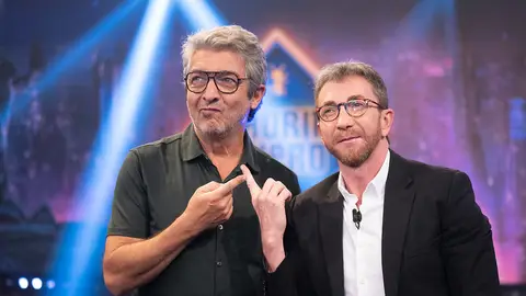 Pablo Motos aclara el motivo por el que lleva gafas: "Da un toque intelectual" Pablo Motos aclara el motivo por el que lleva gafas: "Da un toque intelectual"