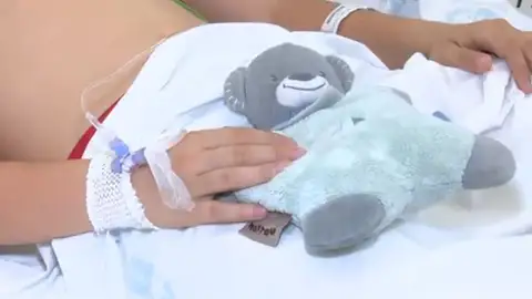 Niño ingresado en un hospital Niño ingresado en un hospital