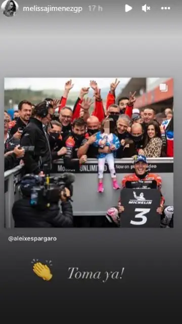 Melissa felicita a Espargaro por su podio Melissa felicita a Espargaro por su podio