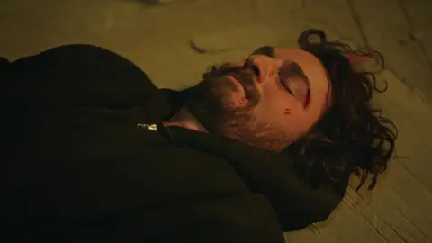 ¡Han recibe una brutal paliza y es secuestrado! Mejores momentos | Capítulo 80