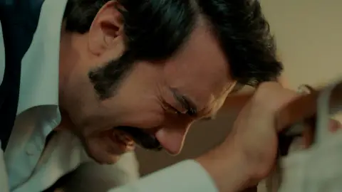 En el próximo capítulo de ‘Tierra Amarga’: Demir se hunde al descubrir que Züleyha se ha marchado con los niños En el próximo capítulo de ‘Tierra Amarga’: Demir se hunde al descubrir que Züleyha se ha marchado con los niños