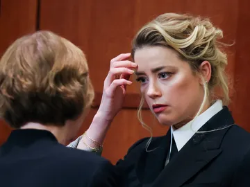 Amber Heard durante una sesión del juicio contra Johnny Depp Amber Heard durante una sesión del juicio contra Johnny Depp
