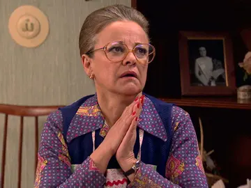 Entre chismes y despistes: Visi y Beni rompen la calma de los Gómez Entre chismes y despistes: Visi y Beni rompen la calma de los Gómez