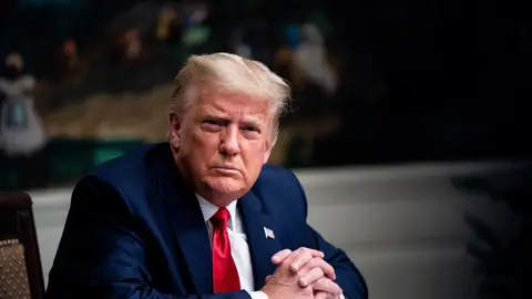 La Justicia declara a Trump en desacato La Justicia declara a Trump en desacato