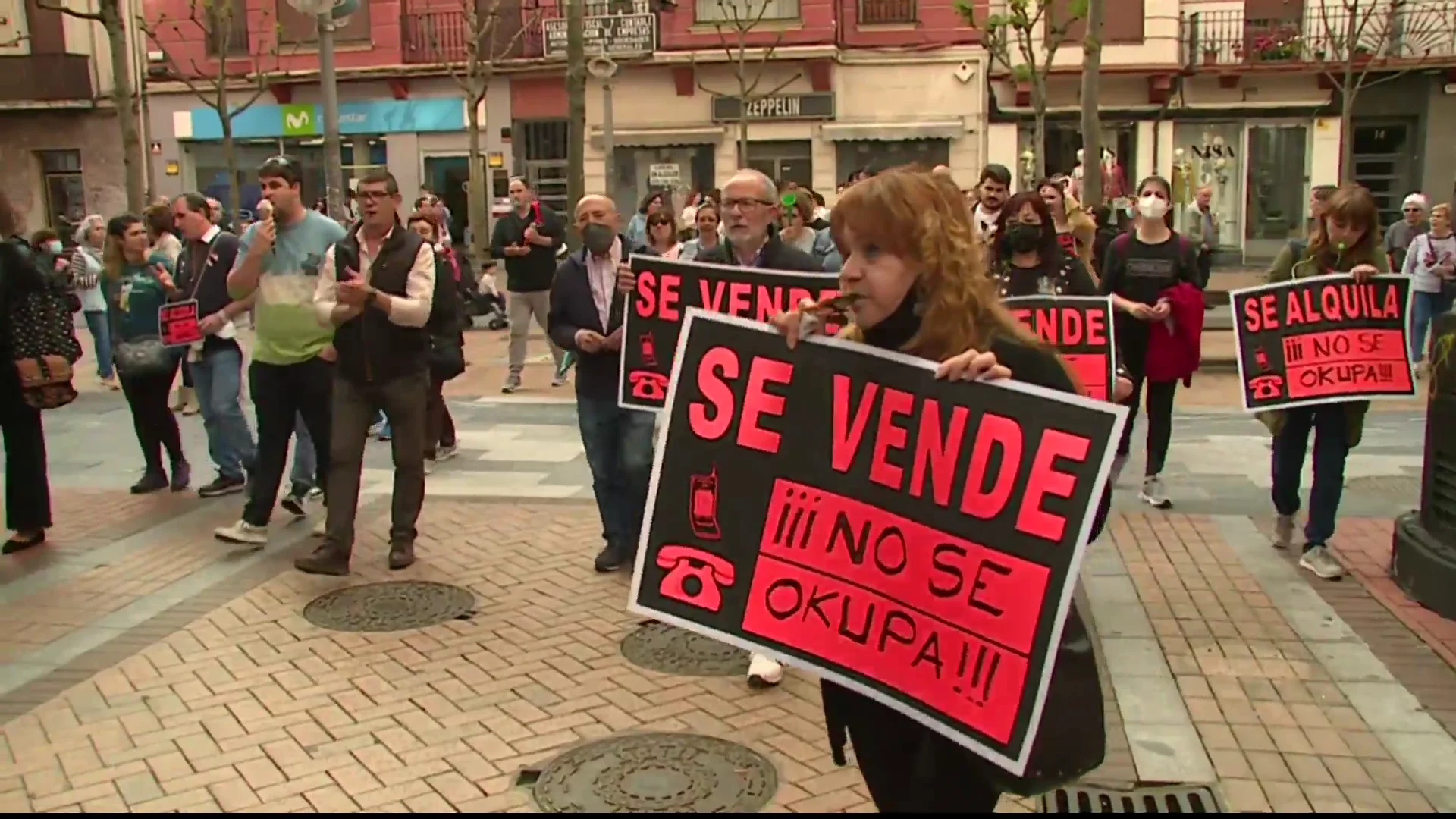 Un grupo de vecinos de Barakaldo se revela contra los okupas Un grupo de vecinos de Barakaldo se revela contra los okupas