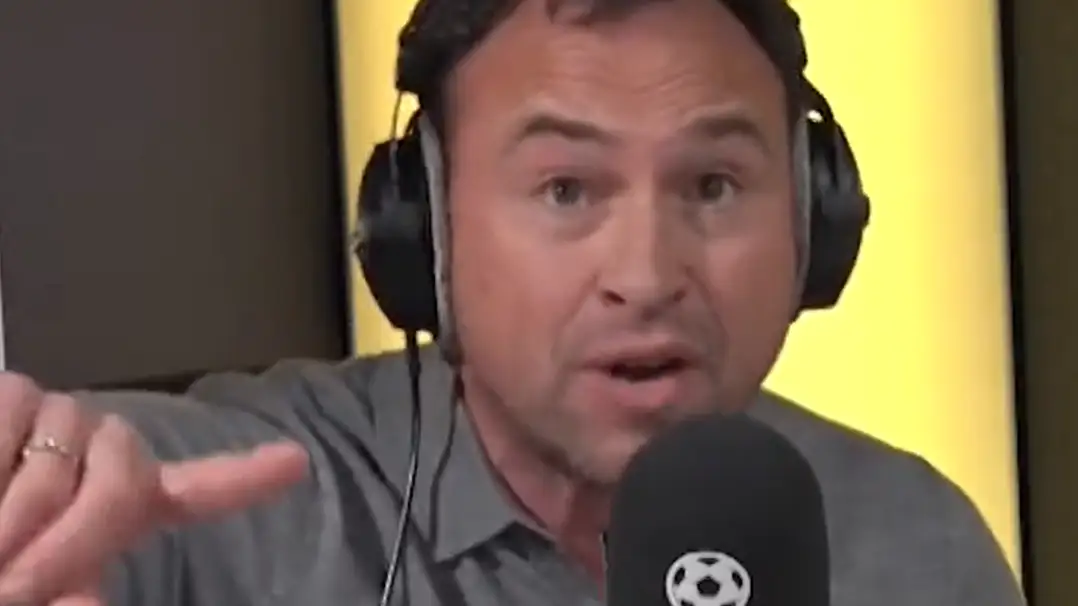 El comentarista Jason Cundy