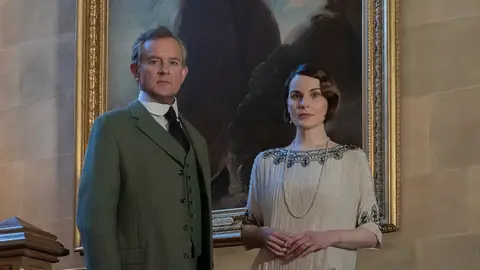 Michelle Dockery y Hugh Bonneville en 'Downton Abbey: Una Nueva Era' Michelle Dockery y Hugh Bonneville en 'Downton Abbey: Una Nueva Era'