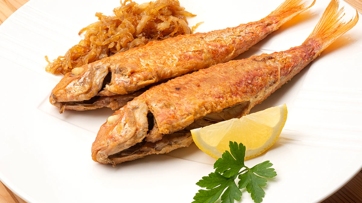 El "momentazo" de Arguiñano: receta de salmonetes fritos ¡con solo 3 ingredientes! El "momentazo" de Arguiñano: receta de salmonetes fritos ¡con solo 3 ingredientes!