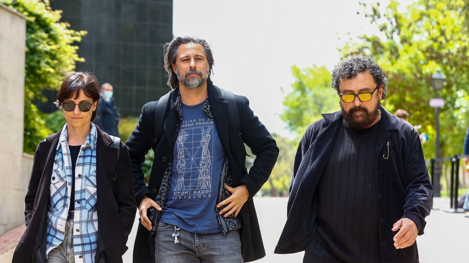 Paco Tous, muy emocionado con Hugo Silva y Michelle Jenner en el Tanatorio: 
