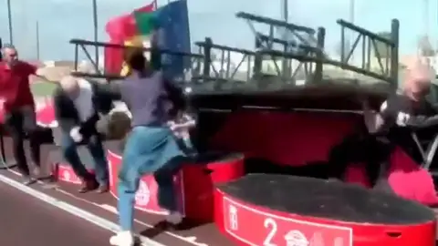 Aparatoso accidente en Dos Hermanas Aparatoso accidente en Dos Hermanas