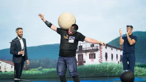 Ignaxio Perurena levanta 111 kilos en una demostración en ‘El Desafío’ Ignaxio Perurena levanta 111 kilos en una demostración en ‘El Desafío’