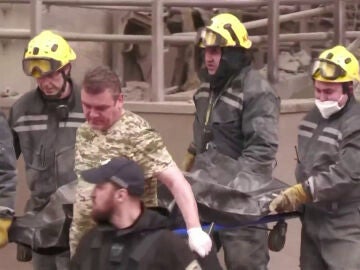 Kiev vuelve a la crudeza de la guerra, nuevos bombardeos rusos sobre la capital tras semanas en calma