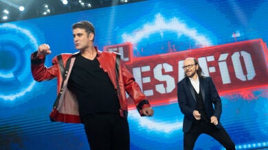 El histórico musical de Jesulín de Ubrique y Santiago Segura la lía y revoluciona la clasificación en ‘El Desafío’ 