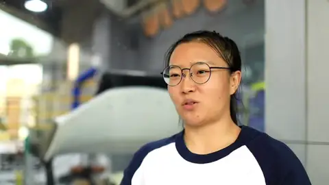 Shi Ming, médica y luchadora Shi Ming, médica y luchadora