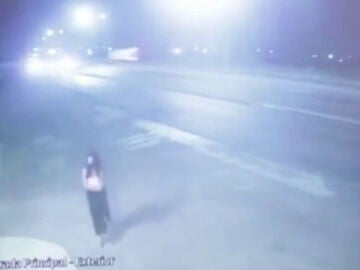 Un vídeo de la Fiscalía de Nuevo León (México) revela a Debanhi Escobar corriendo en el motel donde fue encontrada muerta