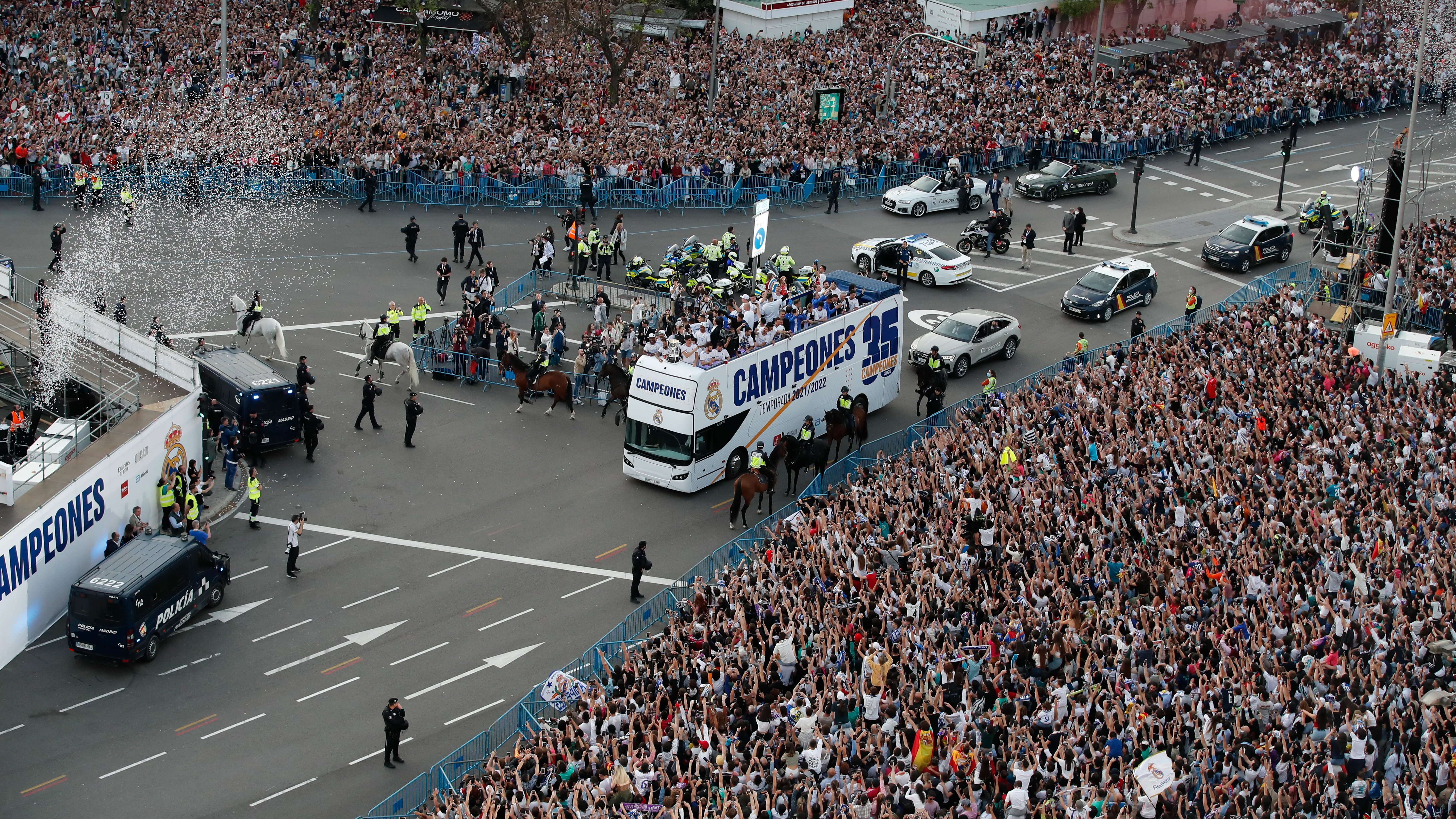 La celebración del Madrid en Cibeles La celebración del Madrid en Cibeles