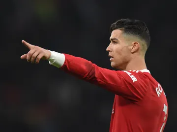 El posado de Cristiano Ronaldo junto a su hija recién nacida: "Amor para siempre" El posado de Cristiano Ronaldo junto a su hija recién nacida: "Amor para siempre"