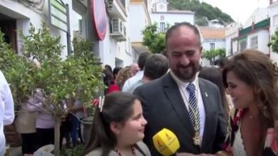 ¿Qué es lo que más te gusta de la fiesta de tu pueblo?: La inesperada respuesta de una niña que causa sensación en redes