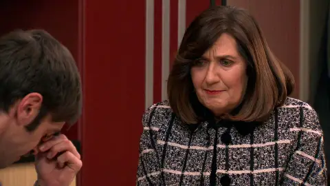 Carmen confiesa a Raúl su error: "Provoqué el incendio en Garlo" Carmen confiesa a Raúl su error: "Provoqué el incendio en Garlo"