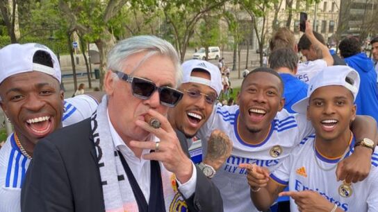 La foto viral de Ancelotti en la celebraci&oacute;n del Madrid