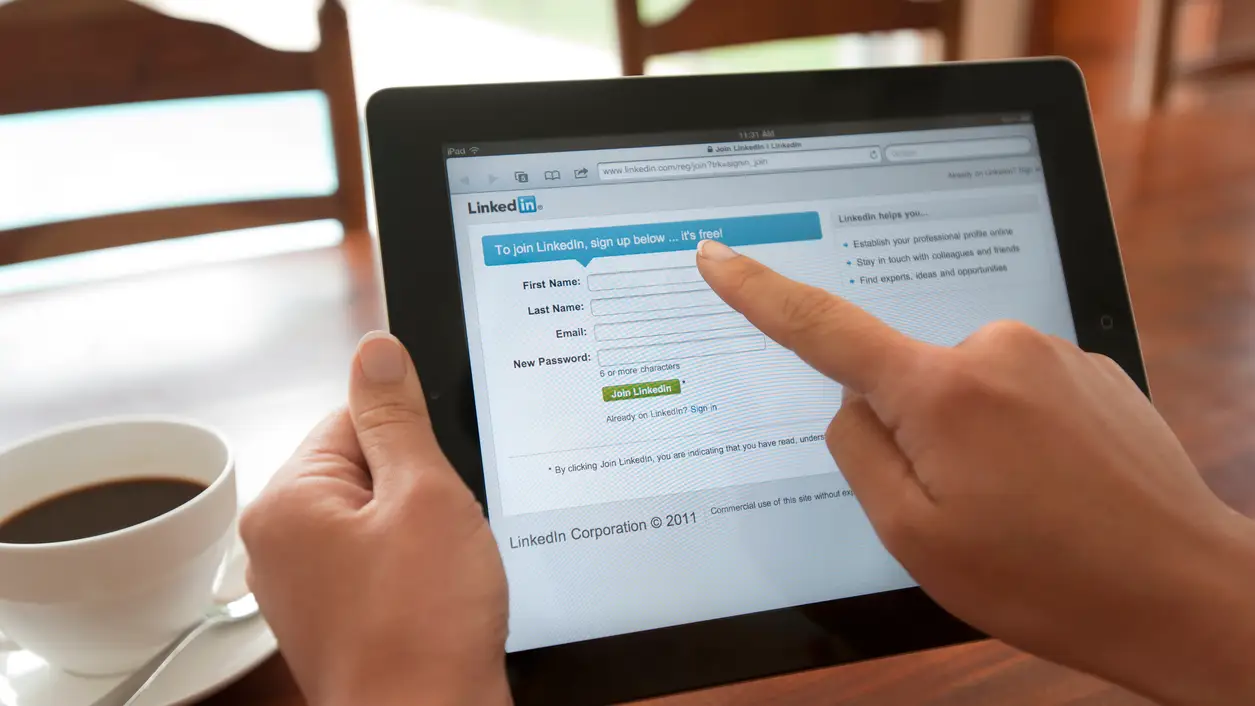 Cómo encontrar trabajo en LinkedIn Cómo encontrar trabajo en LinkedIn