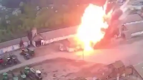 El video del misil que ha acabado con la vida de un menor en Odesa El video del misil que ha acabado con la vida de un menor en Odesa