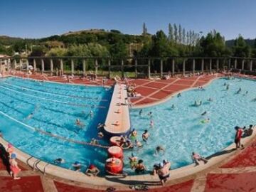 Apertura Piscina Municipales en Galicia 2022: listado, precios y horarios