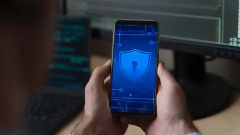 Así puedes saber si tu móvil está infectado por Pegasus y cómo protegerlo Así puedes saber si tu móvil está infectado por Pegasus y cómo protegerlo