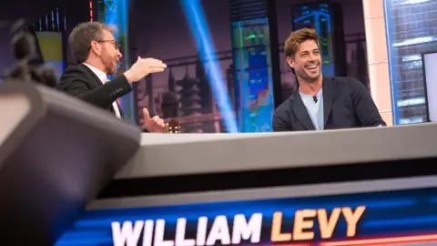 William Levy recuerda su infancia en Cuba en 'El Hormiguero 3.0': "Lo más duro es que te quiten la libertad" William Levy recuerda su infancia en Cuba en 'El Hormiguero 3.0': "Lo más duro es que te quiten la libertad"