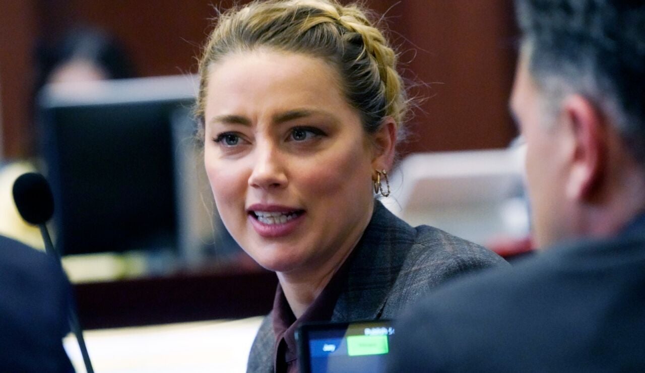 Amber Heard durante una sesión del juicio por difamación