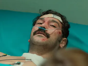 Yilmaz abre los ojos por fin y llena de alegría a todos Yilmaz abre los ojos por fin y llena de alegría a todos