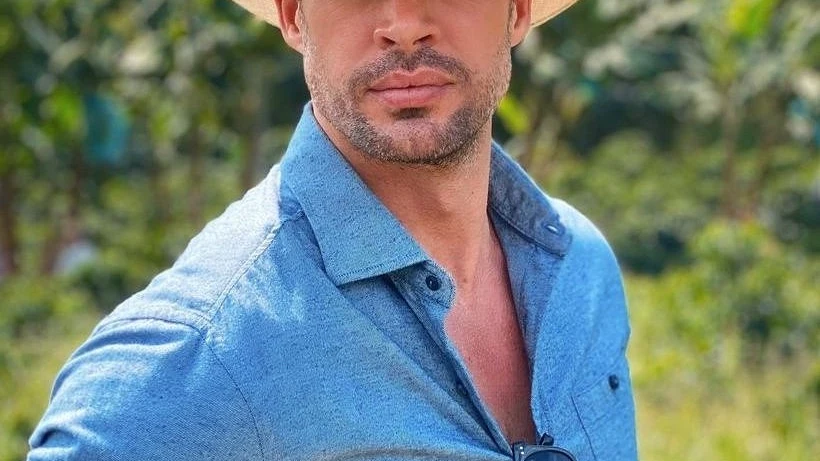 William Levy como Sebasti&aacute;n Vallejo en 'Caf&eacute; con aroma de mujer'