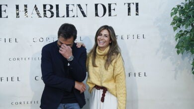 La advertencia que Nuria Roca le hace a Juan del Val en la inédita foto que ha publicado de su boda