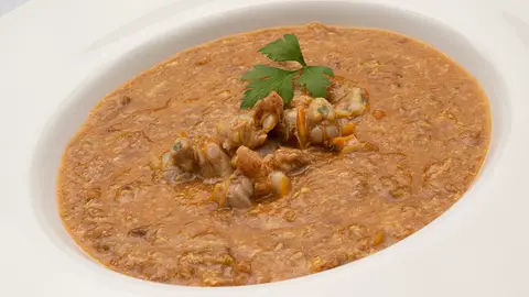 La receta de hoy de Arguiñano: sopa de pan con berberechos, sabrosa y saludable La receta de hoy de Arguiñano: sopa de pan con berberechos, sabrosa y saludable