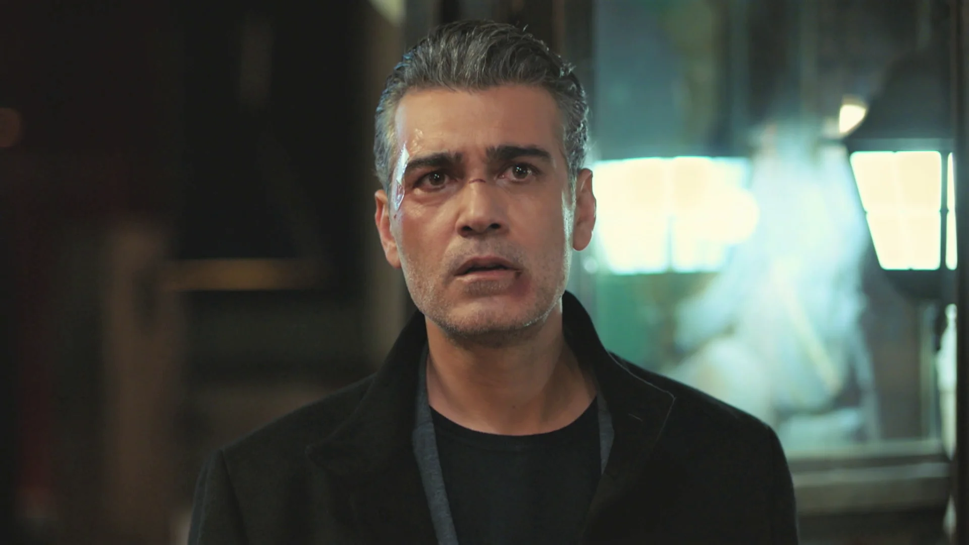 Avance de ‘Infiel’: Volkan, muerto de celos al ver llegar a Asya y Aras de la mano y Derin sorprende a todos con una impactante noticia Avance de ‘Infiel’: Volkan, muerto de celos al ver llegar a Asya y Aras de la mano y Derin sorprende a todos con una impactante noticia