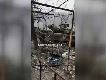 Los soldados chechenos se divierten destrozando Mariúpol Los soldados chechenos se divierten destrozando Mariúpol