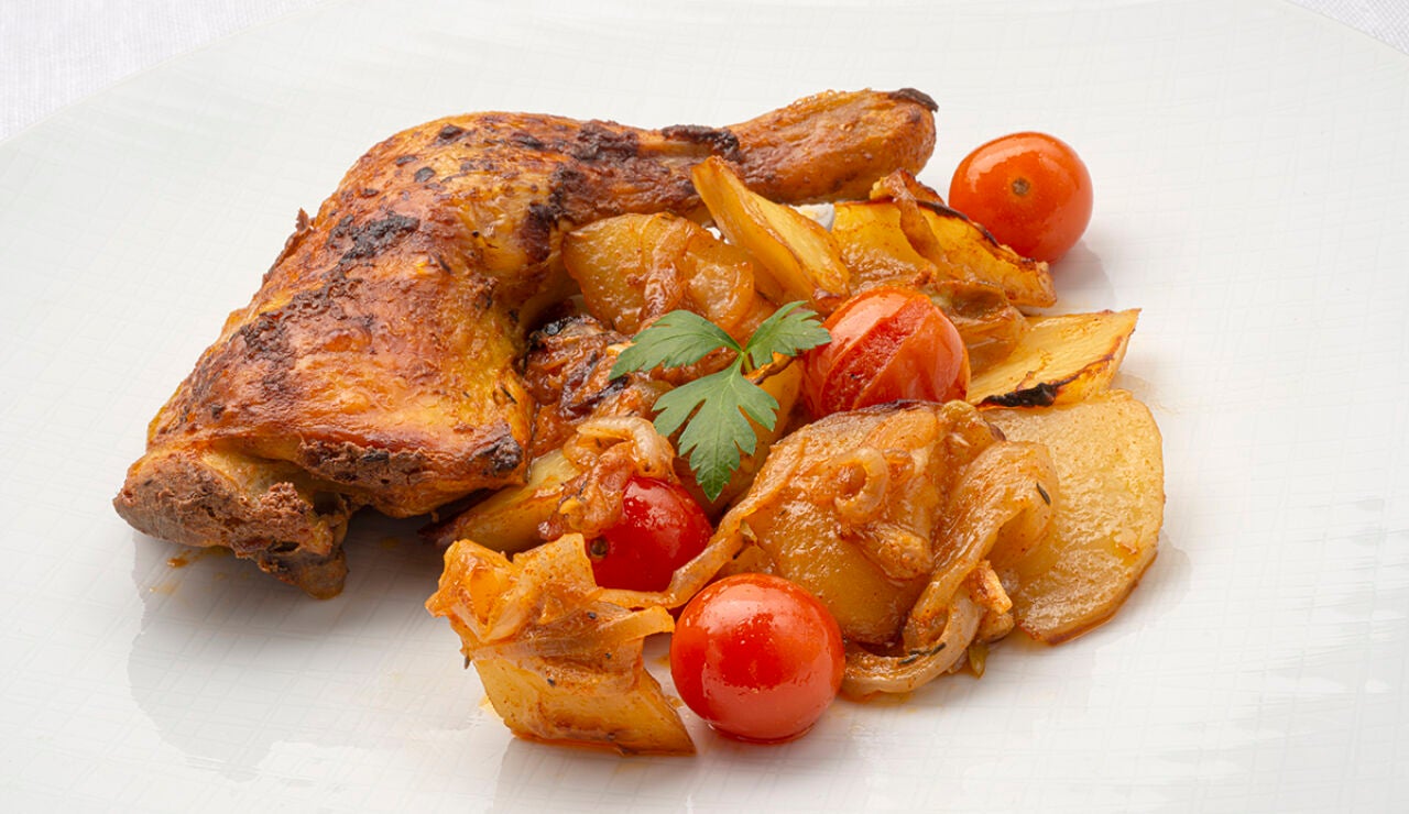 La receta de hoy de Arguiñano: pollo al estilo turco con patatas y cebolla