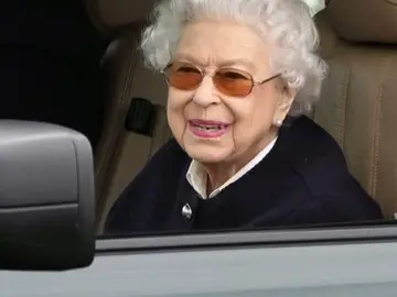 Sonriente y con buen aspecto Sonriente y con buen aspecto