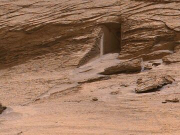La viral imagen de una ‘puerta’ en Marte captada por la NASA que desata todo tipo de teorías en las redes