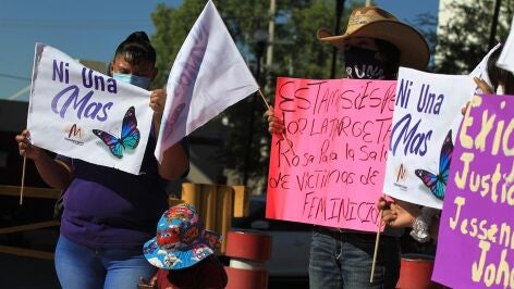 Imagen de esta semana de madres de v&iacute;ctimas de feminicidio y desapariciones en una manifestaci&oacute;n de protesta en la mexicana Ciudad Ju&aacute;rez.