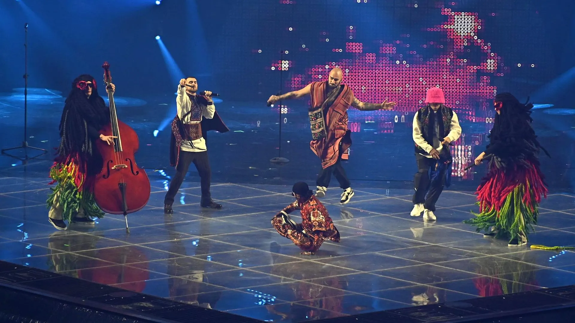 Kalush Orchestra cantan 'Stefania', actuaci&oacute;n de Ucrania en Eurovisi&oacute;n 2022