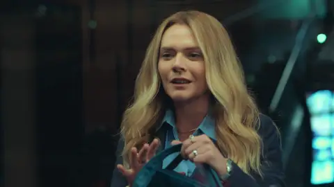 ¿Quién es Leyla, la misteriosa mujer que llega a Tekirdağ? Parece que Aras está empezando a recordar sobre su pasado.