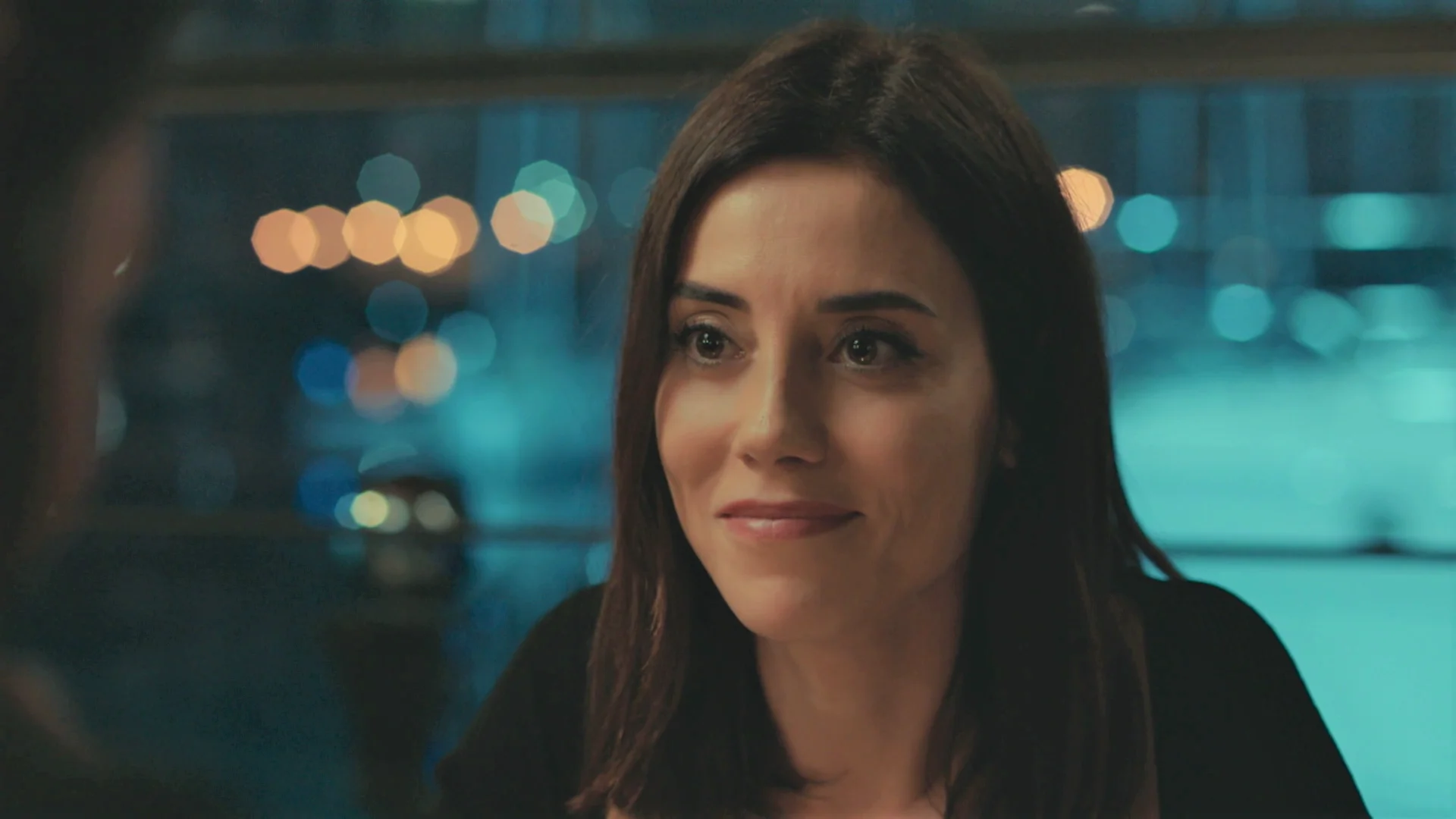 La relaci&oacute;n entre Asya y Aras no ha podido empezar mejor. 