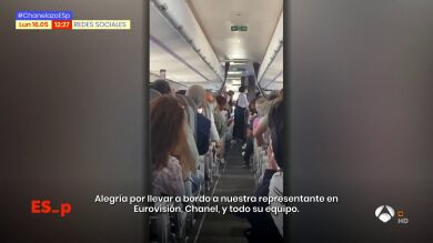 El vídeo de Chanel 'liándola' en el avión de regreso a España después de actuar en Eurovisión